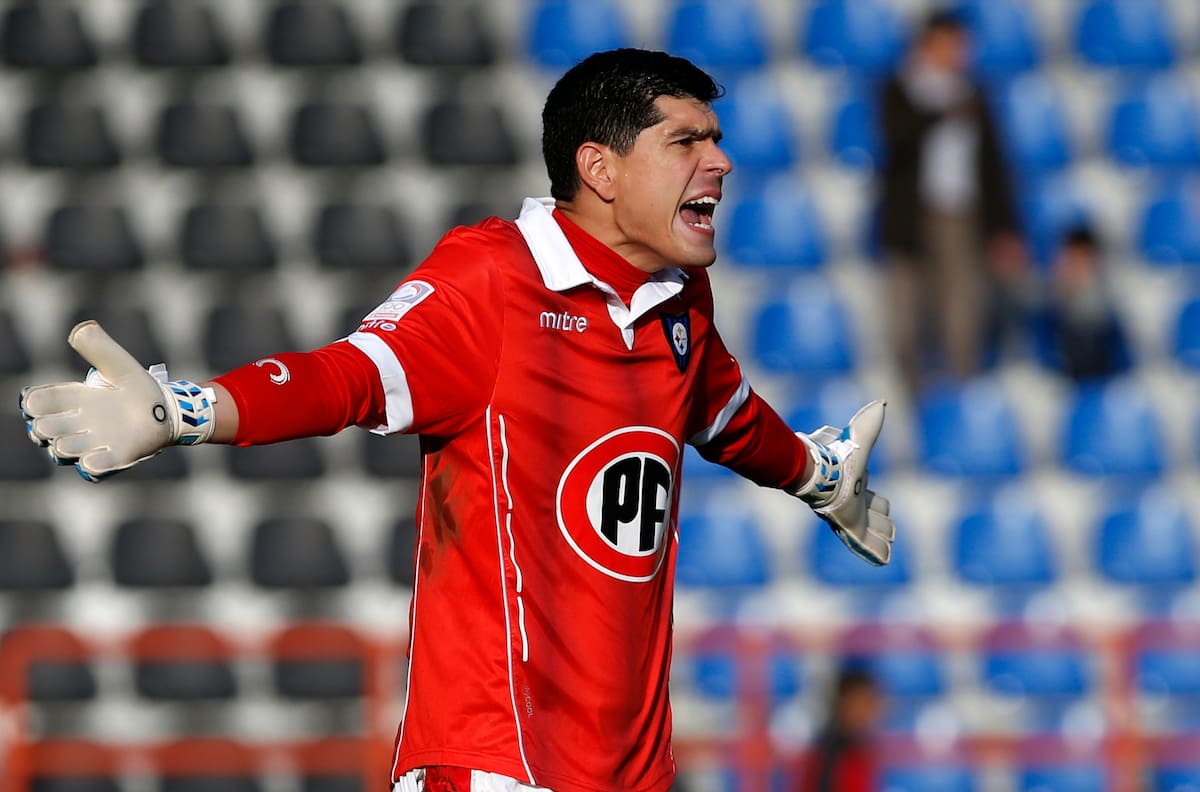 “Tuve la posibilidad de ir a Colo Colo, pero por una deuda del club a Huachipato al final llegó Agustín Orión”