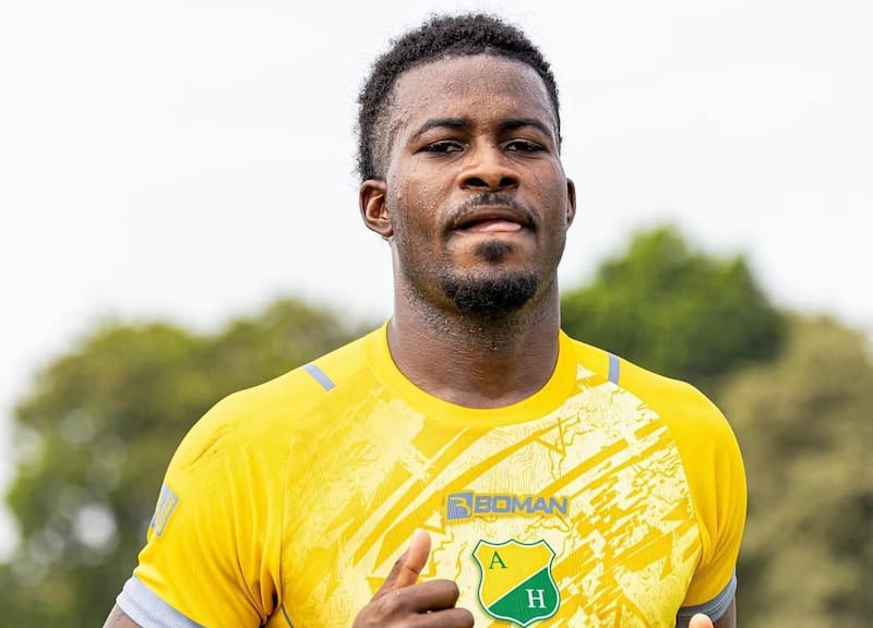 El delantero colombiano de 25 años es una de las opciones que tiene en carpeta Colo Colo. Foto @clubatleticohuila.