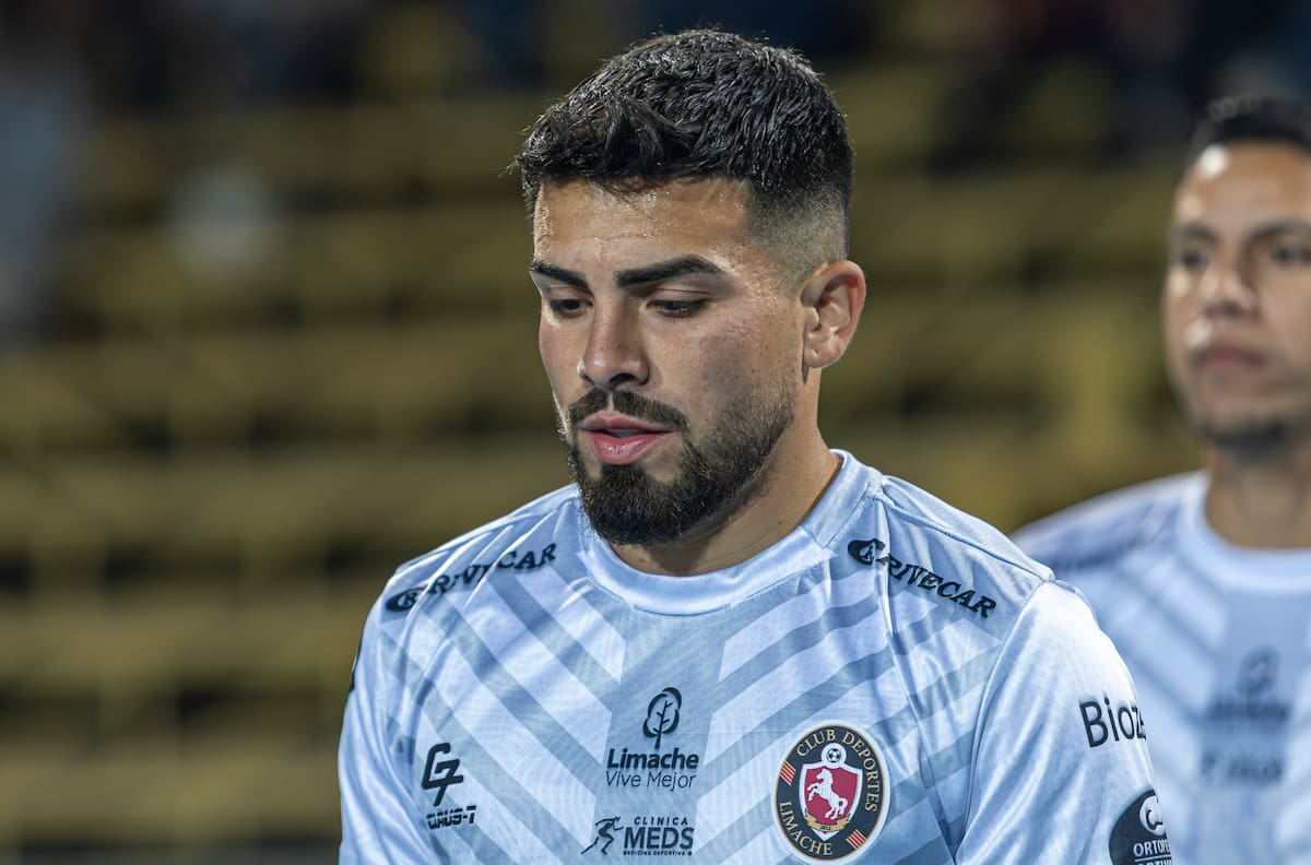 El futbolista chileno que trabajó en la construcción al ser rechazado por la U y la UC y ahora brilla: “Me tocó golpear muchas puertas”