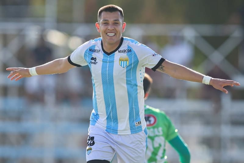 En 2025, el artillero jugó con regularidad en Magallanes. Foto: Instagram Carlos Muñoz.