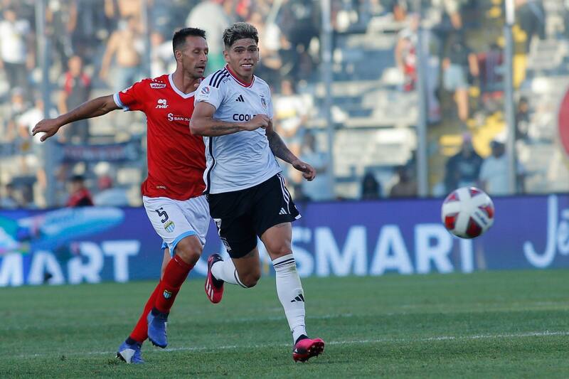 en partido de Colo Colo contra Magallanes.