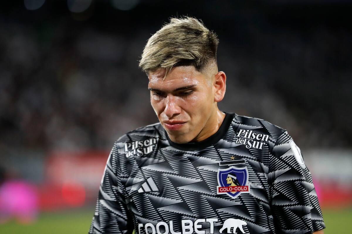 Carlos Palacios recibió tarjeta roja terminado el partido de Colo Colo vs Ñublense.