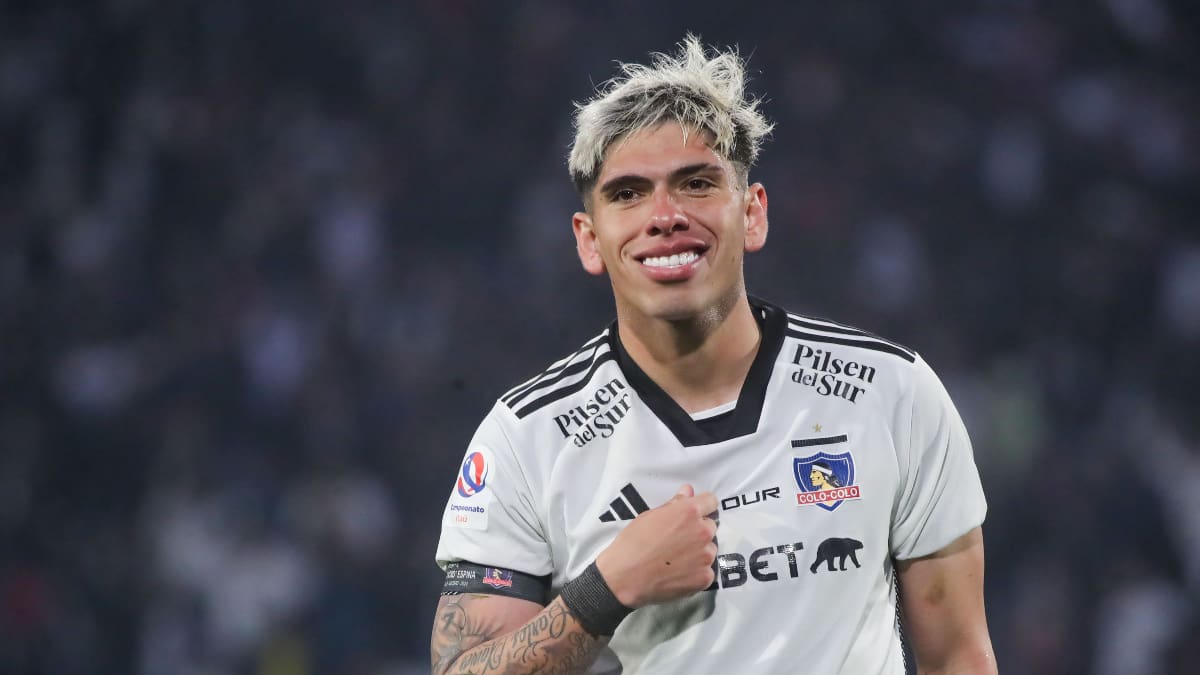 Aníbal Mosa ilusiona a Colo-Colo con Carlos Palacios: “Hablé con él para saber cómo estaba”