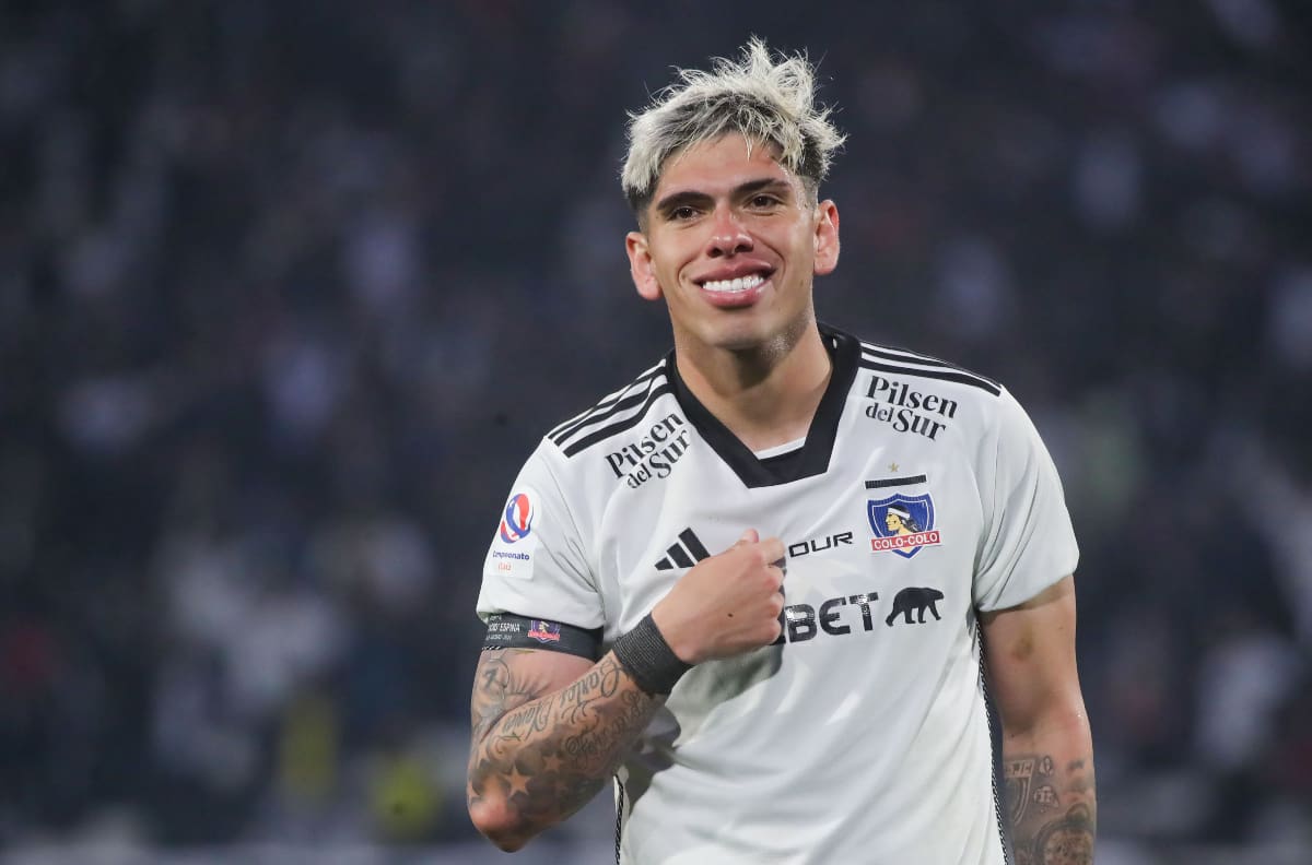 Aníbal Mosa ilusiona a Colo-Colo con Carlos Palacios: “Hablé con él para saber cómo estaba”
