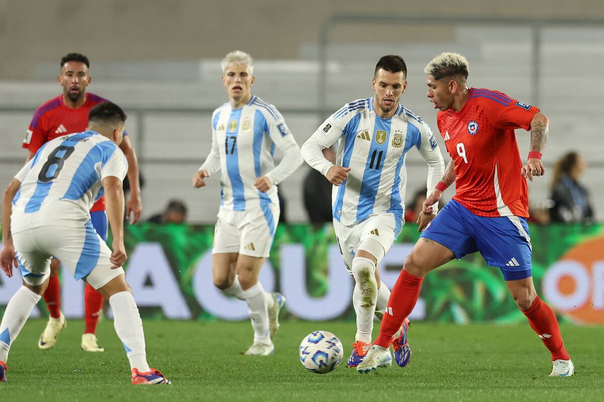 Carlos Palacios versus Argentina por Eliminatorias.