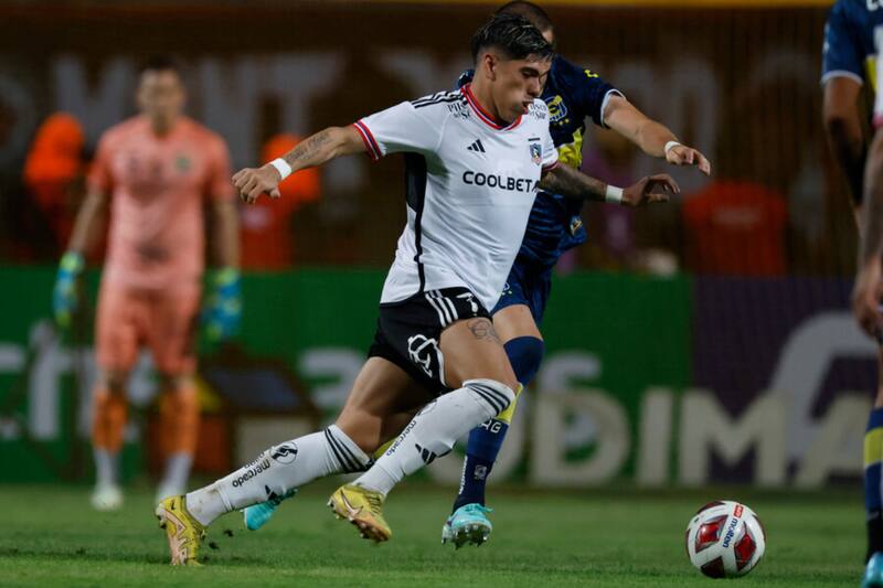 Palacios jugando por Colo Colo ante Everton (Foto: Photosport)