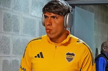 Carlos Palacios hace sonreír a Boca Juniors y no se baja de la lucha por el título