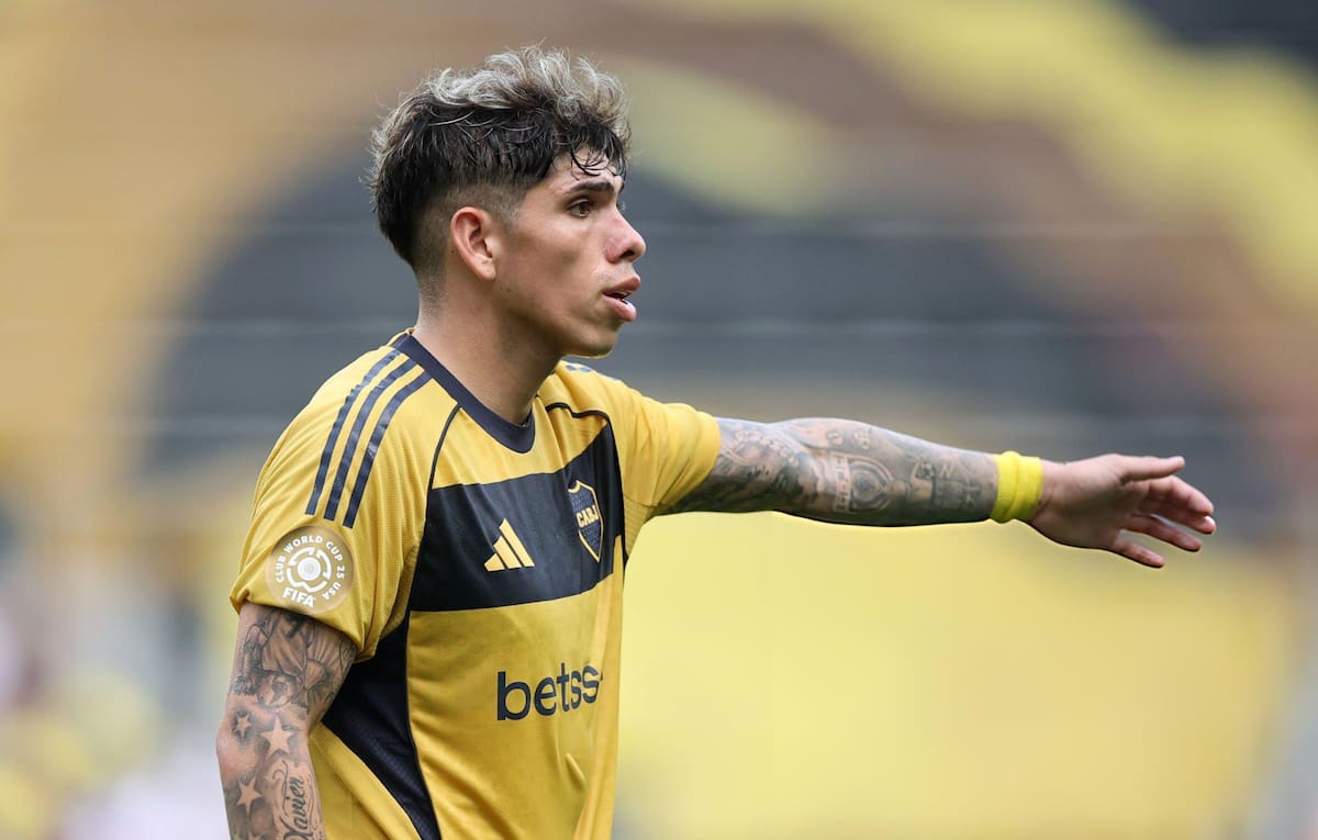 El volante sueña con el retorno a Macul, pero no será fácil. Foto: @bocajrs.