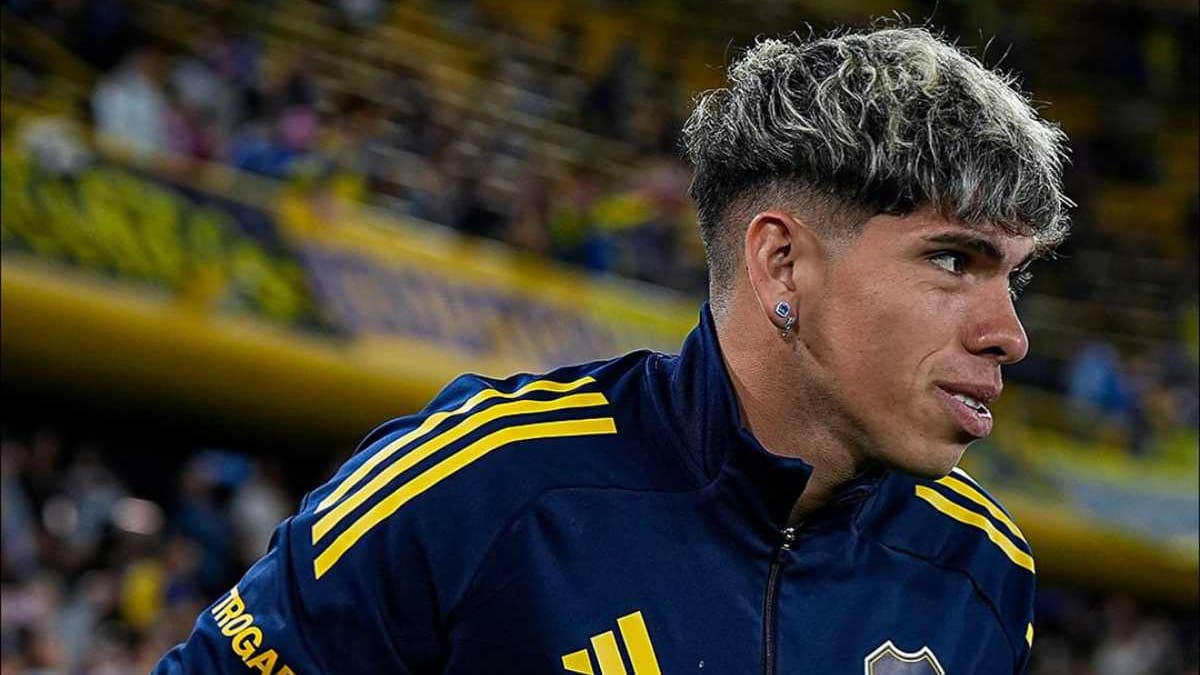Habrá que hacer malabares: todo lo que deberá gastar Colo-Colo si quiere repatriar a Carlos Palacios