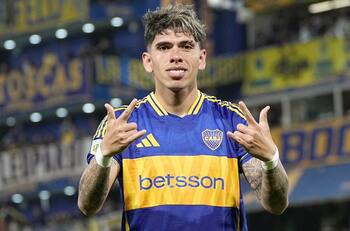 Carlos Palacios de puntero o creador: las posibles formaciones de River y Boca para el Superclásico