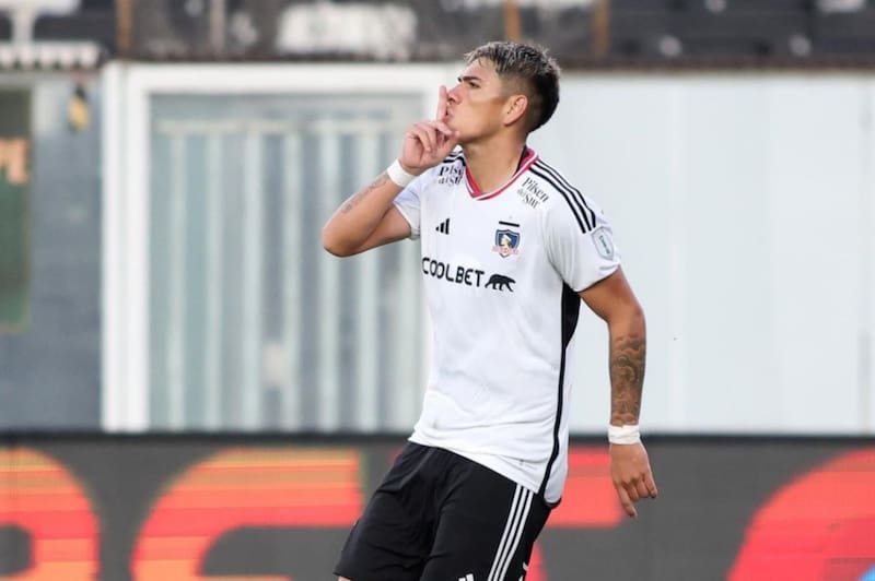 ¿Por qué celebró con el gesto del silencio en Colo Colo? Foto: Aton