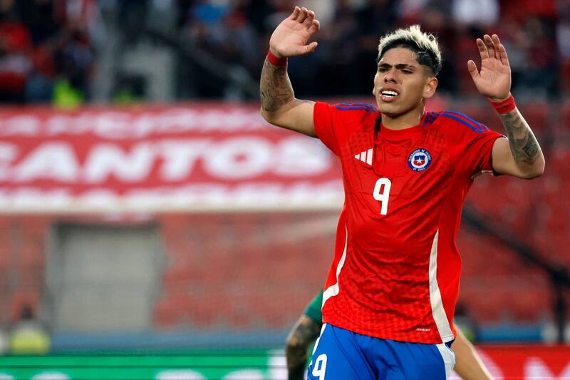 Carlos Palacios con la camiseta de la Selección.