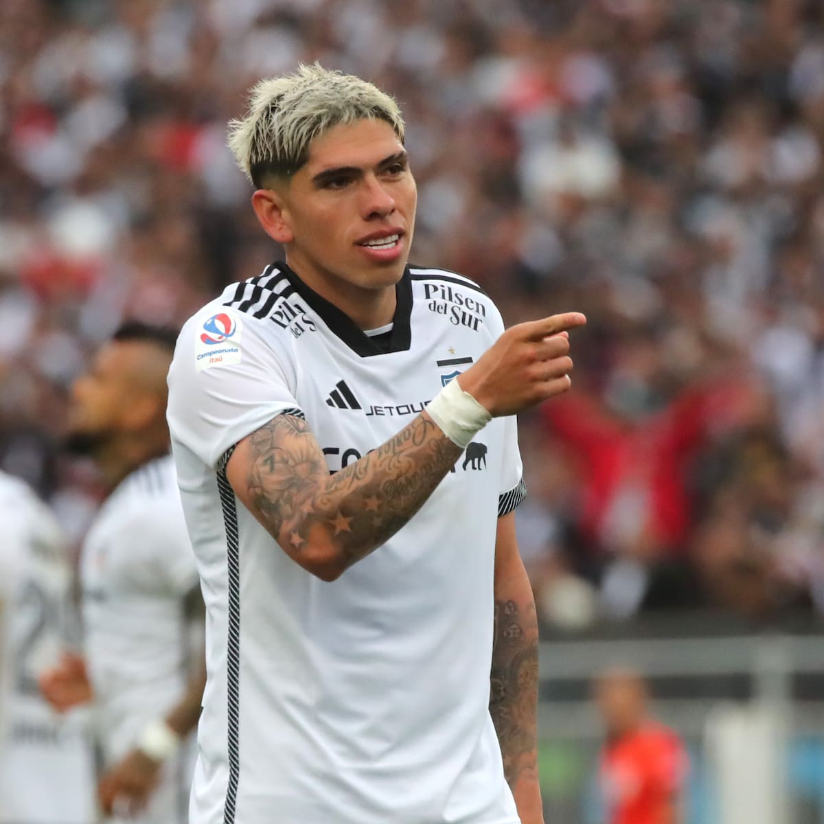 La visita de Carlos Palacios al Estadio Monumental que ilusiona a los hinchas de Colo-Colo