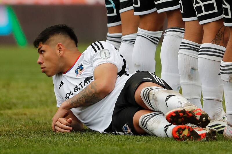 Carlos Palacios con la camiseta de Colo Colo. (Foto: Agencia Aton)