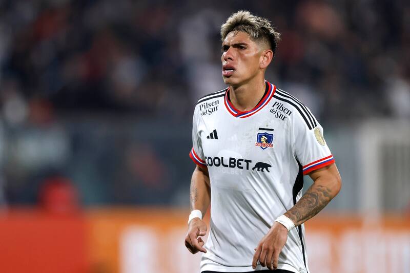 El delantero Carlos Palacios se perderá el próximo partido de Colo Colo en Copa Libertadores. (Foto: Agencia Aton)