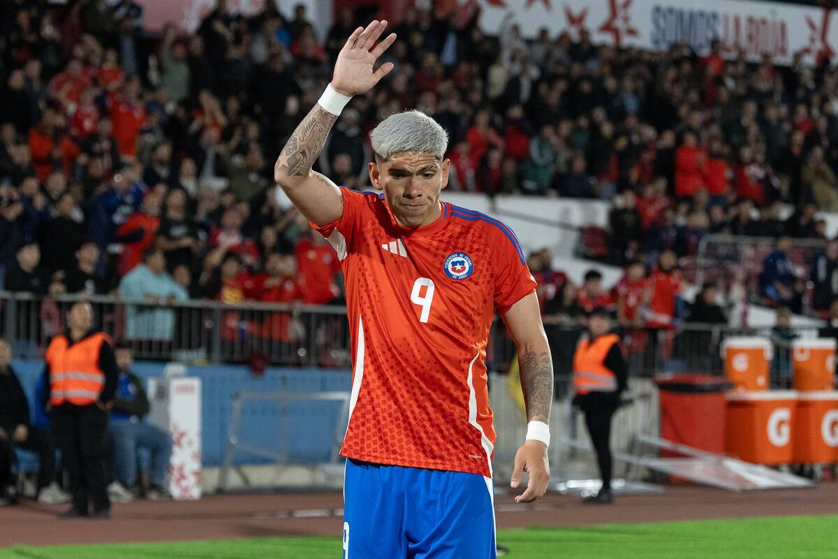 Carlos Palacios en el partido de Chile vs Brasil en el Nacional