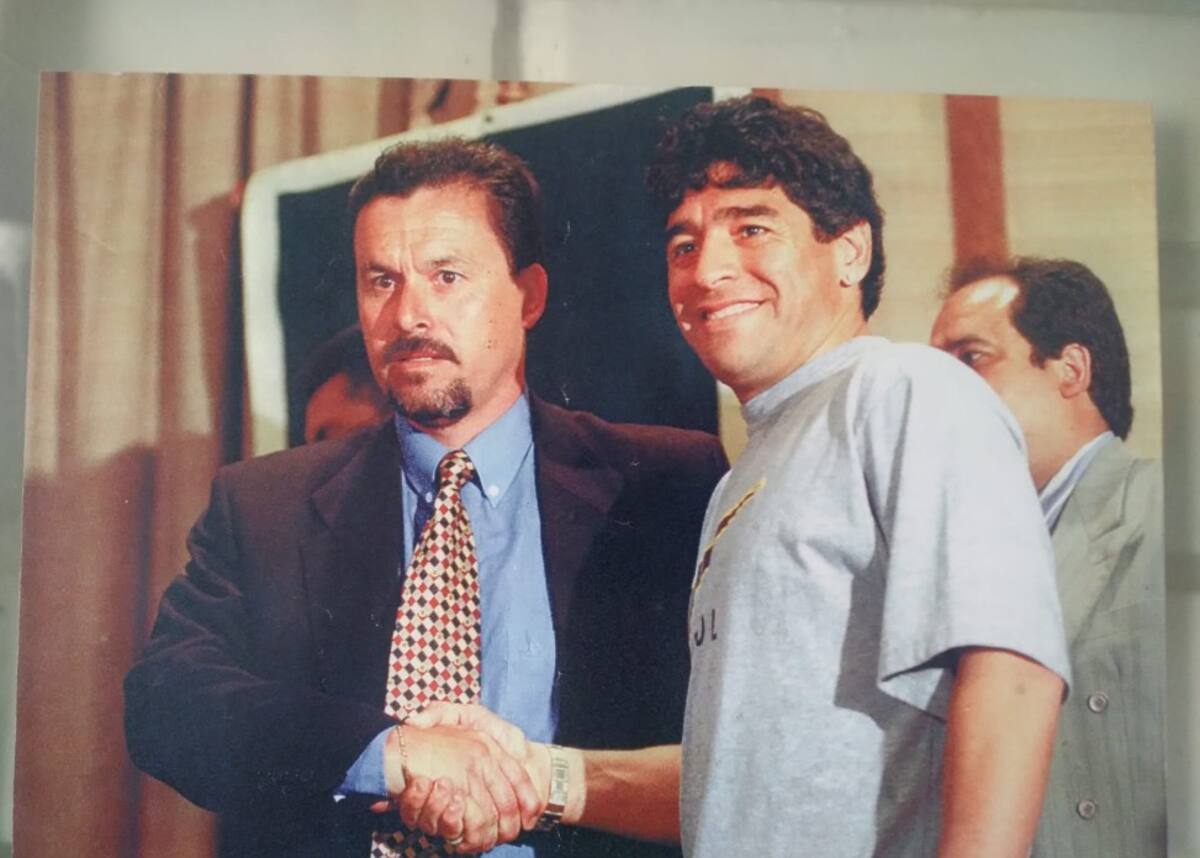 El ídolo argentino solidarizó con el movimiento del Sifup de aquel entonces y se reunió con la directiva para dar un apoyo internacional.