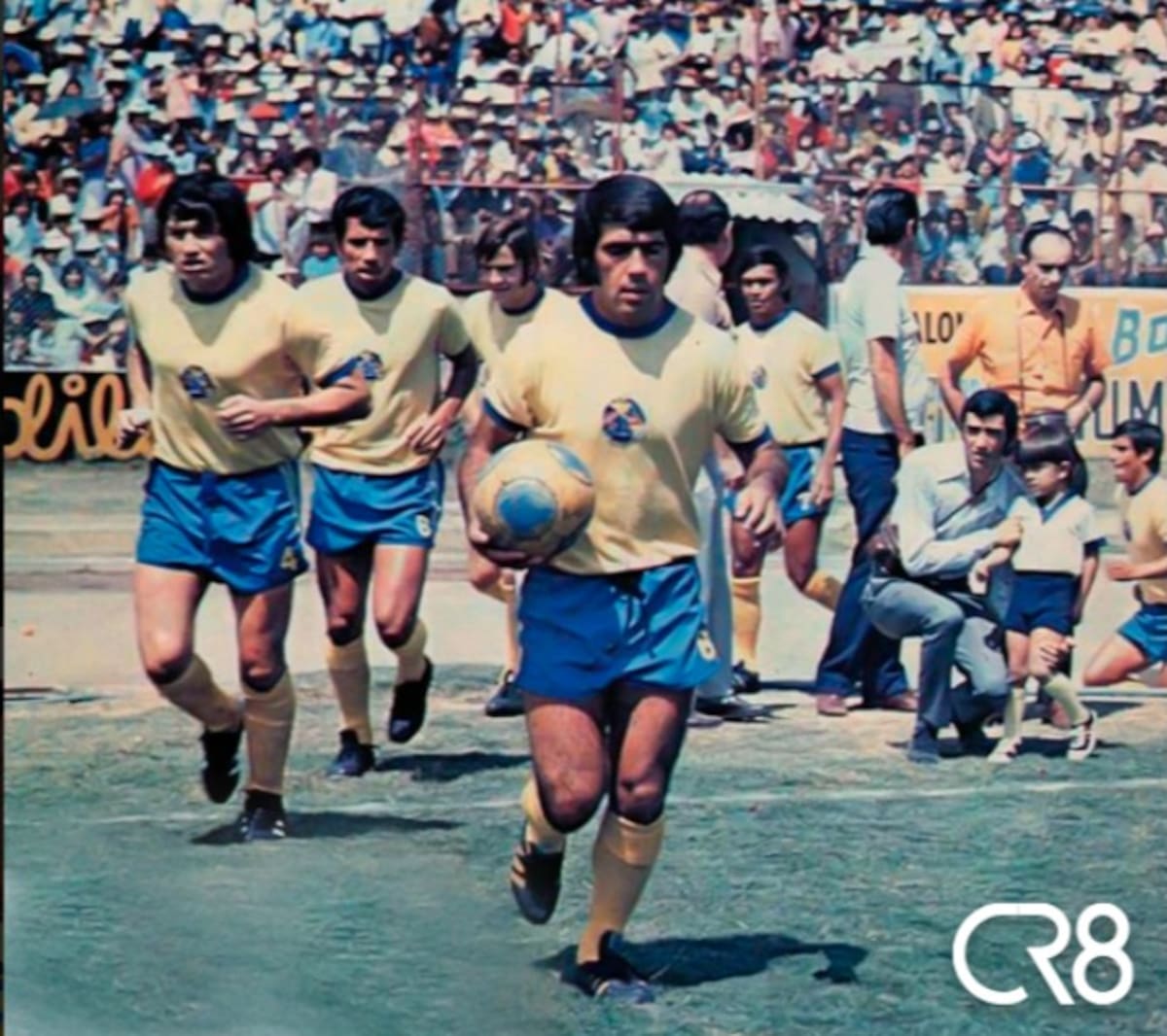 El jugador chileno recuerda que los primeros meses se quería volver de México. No se acostumbraba al fútbol y al club le estaba yendo pésimo.