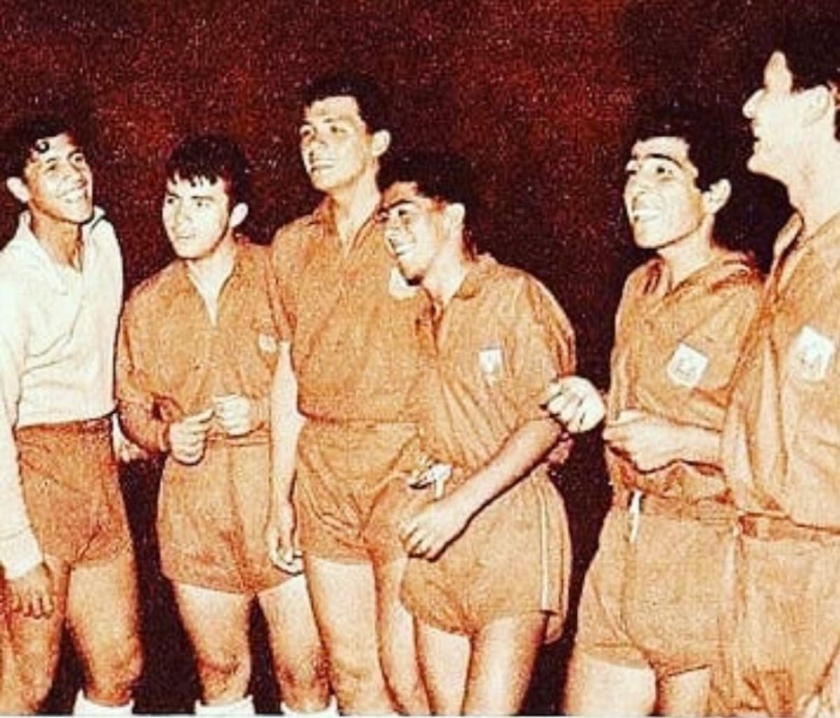 Promisorias figuras del equipo chileno, de izq. a der.: Leopoldo Vallejos, Gustavo Laube, Elías Figueroa, Gustavo Cortés y Carlos Reinoso.