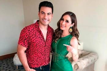 Carlos Rivera hace llorar a Cinthya Rodríguez al dedicarle una emotiva canción en pleno concierto