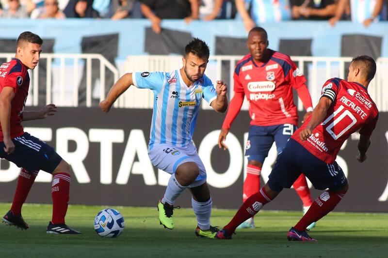 jugando por Magallanes. Foto: Agencia Aton.