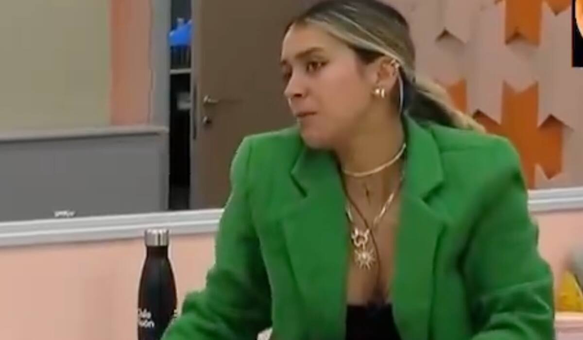 Carlyn Romero pelea por una planta con La Chama y Michelle Carvalho.
