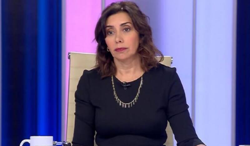 es conductora de "Carmen Gloria a tu Servicio"