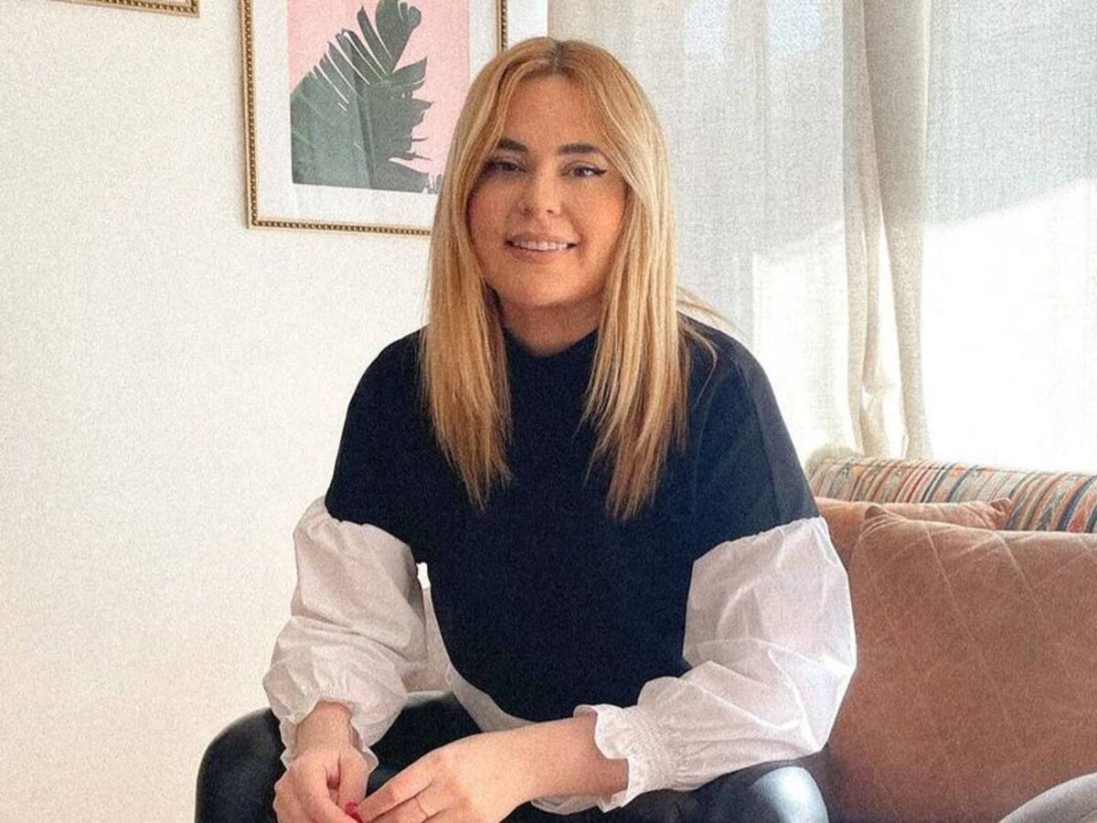 es una reconocida personalidad de redes sociales.