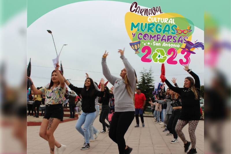 Si quieres pasar una increíble jornada no puedes perderte el Carnaval de San Antonio. Créditos: Municipalidad de San Antonio