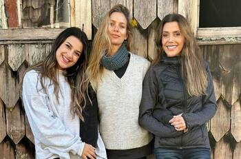 “Nuestro sueño hecho realidad”: Así es la espectacular casa que Carolina Arregui construye en Chiloé para toda su familia