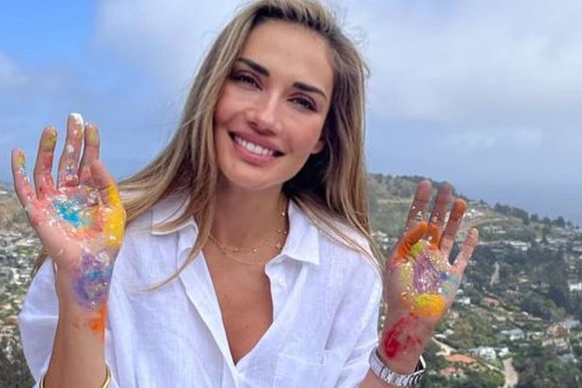 Carola de Moras muestra lo grande que está su hija