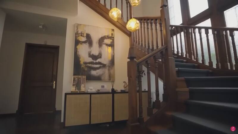 Carola Julio mostró las piezas de arte de su casa.