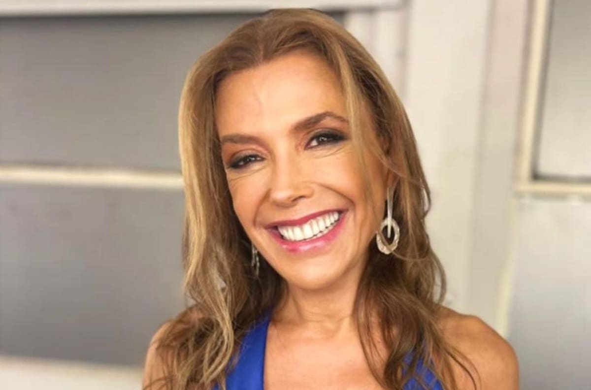 Completamente rojo: Este fue el espectacular vestido que utilizó Carolina Arregui para el matrimonio de su hijo, Miguel Ángel Rodríguez