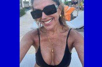 FOTOS | “Eternamente linda”: Carolina Arregui impacta con infartantes postales en bikini