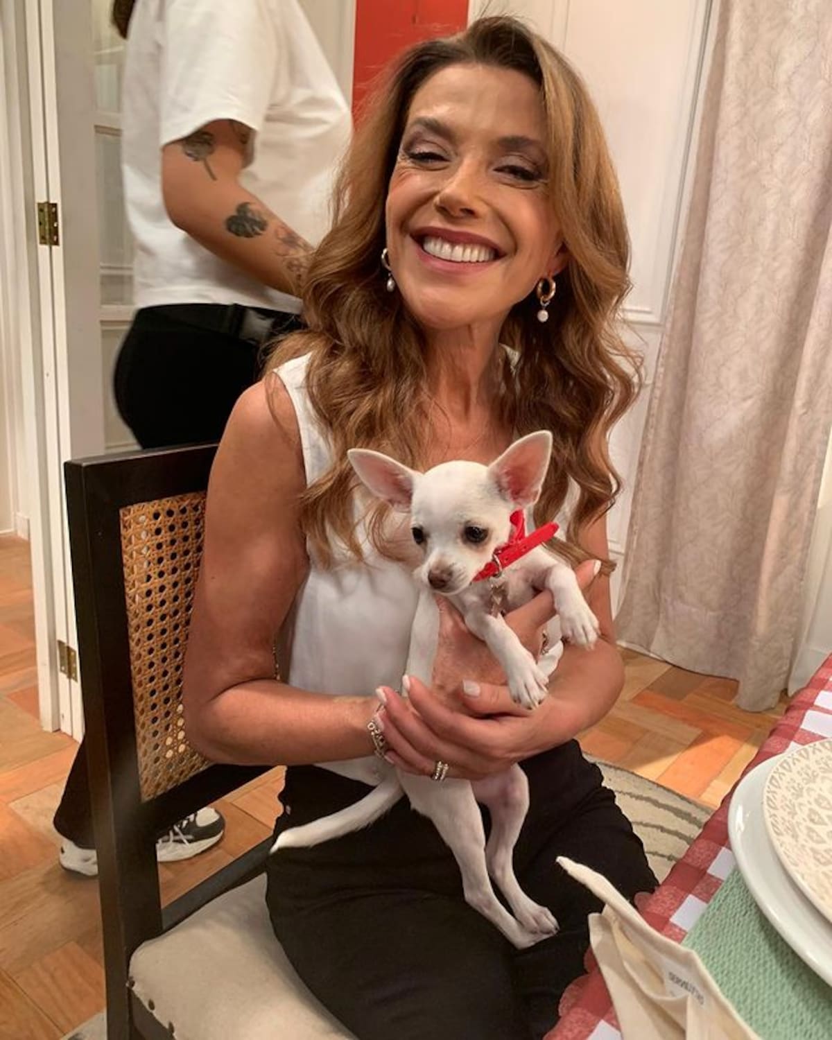 Carolina Arregui y el nuevo integrante de "Juego de Ilusiones". Créditos: Instagram.