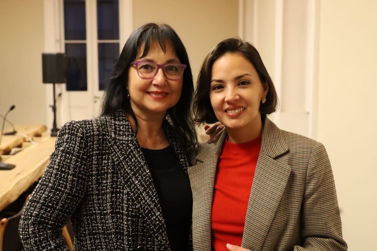 Carolina Marzán y Carolina Arredondo en el cambio de gabinete