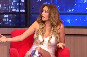 ¿Problemas con la ley? Difunden video de Carolina Molina entrando a un auto de Carabineros