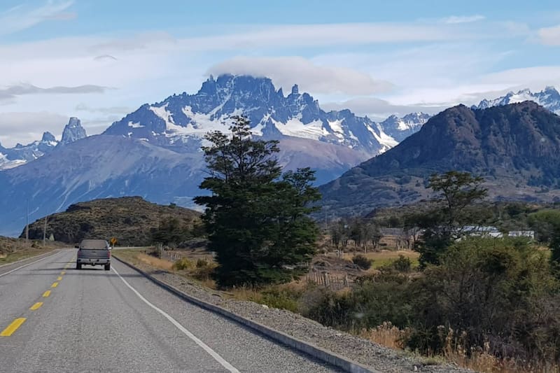 La nueva tendencia de viajes en auto para explorar ciudades y la naturaleza a tu propio ritmo se ha masificado en los últimos años. Créditos: Google Maps.