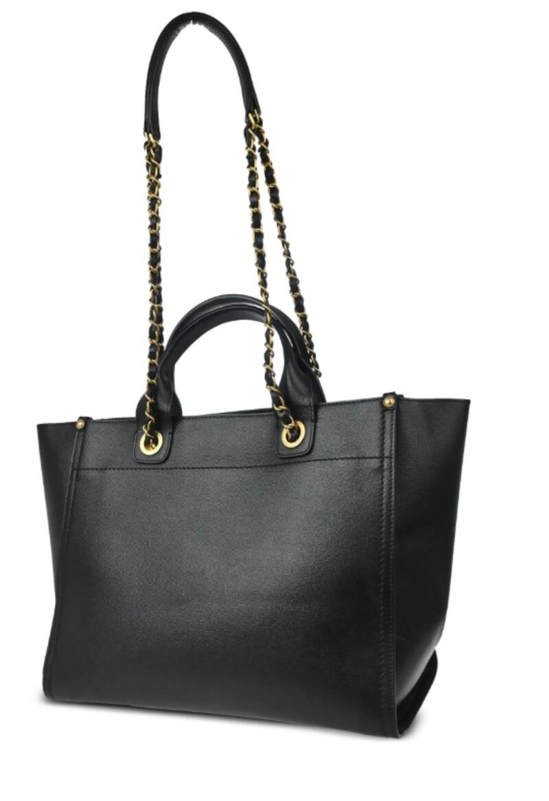 El lujoso bolso de Luli.