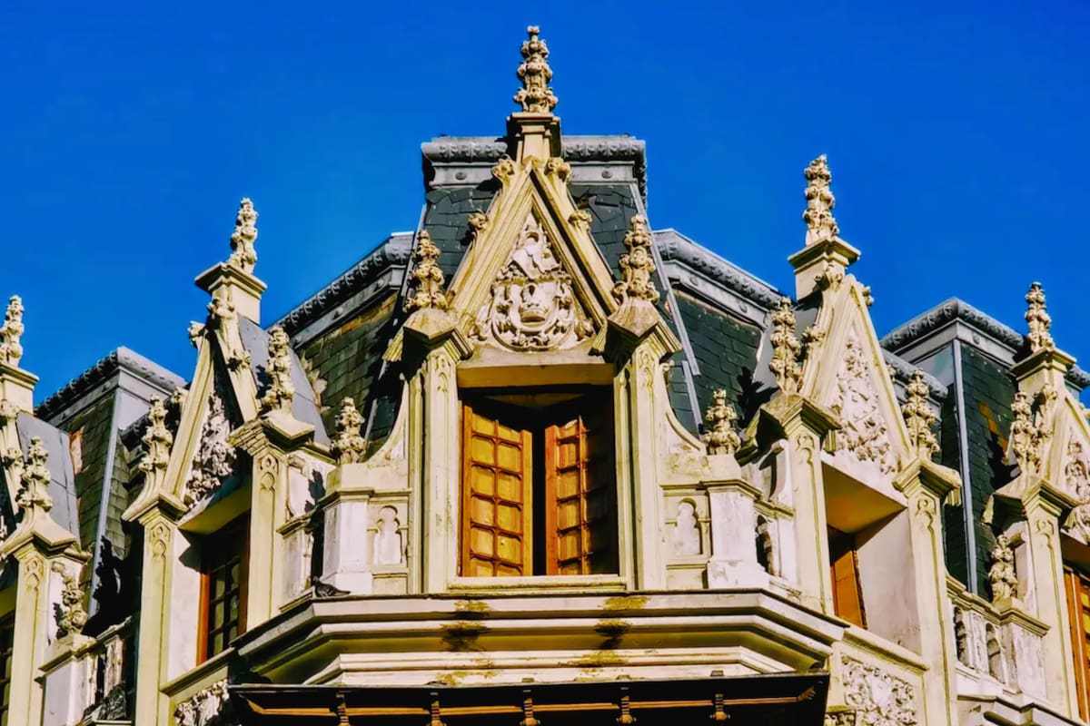 El lugar que ofrece uno de los entornos más bellos para tomar café en la capital. Foto: Santiago Adicto en Instagram.
