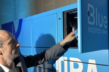 Metro de Santiago lanza nuevo sistema para retirar pedidos: Revisa en qué estaciones ya está disponible