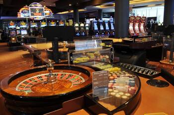 Después de 5 años: durísimo revés para uno de los principales operadores de casinos en Chile