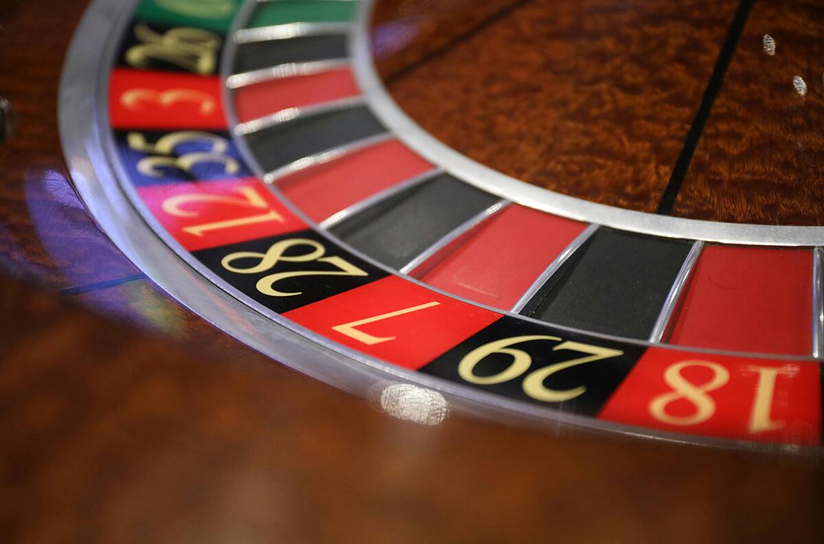 Niegan renovación de permisos a casinos Enjoy y Dreams: no podrán operar en dos comunas del país por 15 años
