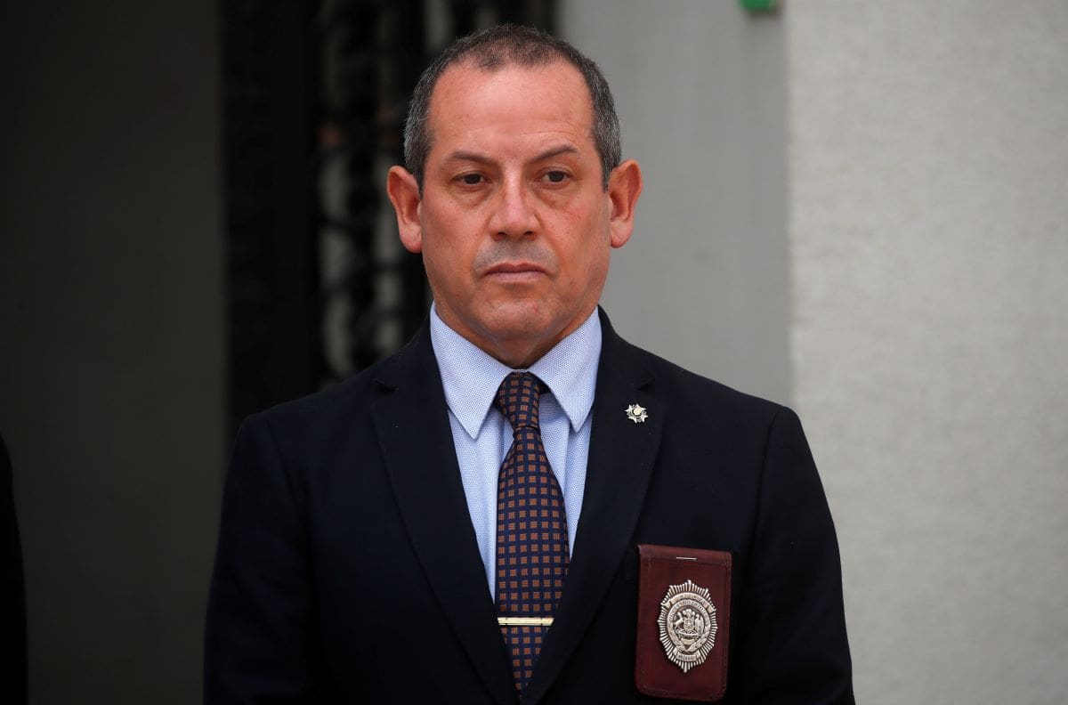 Caso Audios: Director general de la PDI renuncia tras ser acusado de divulgar información reservada