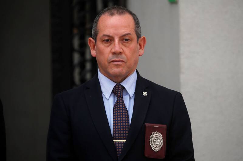 Director general de la PDI renunció esta tarde después de reunión con la ministra del interior, Carolina Tohá.