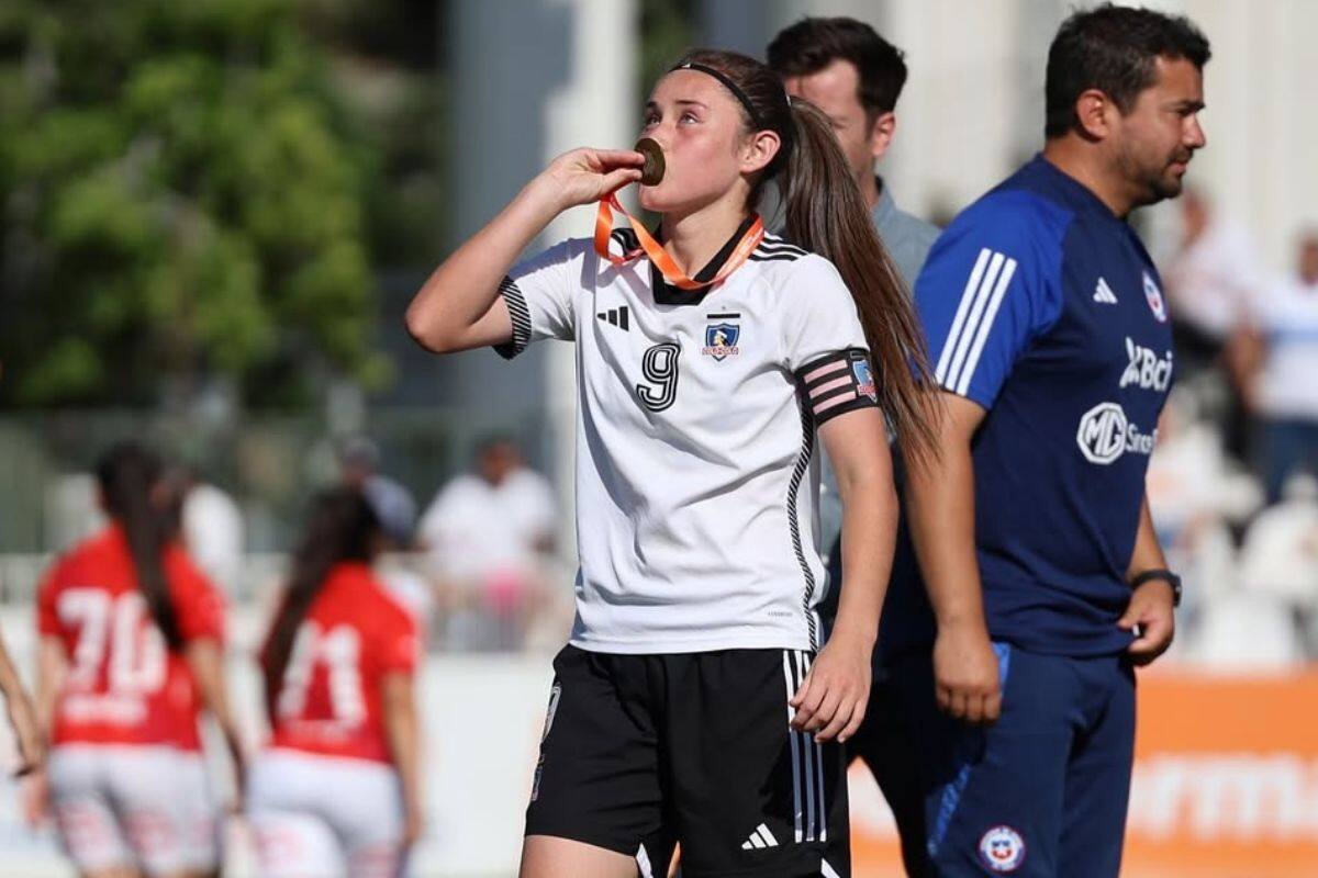 Goleadora en Colo Colo y con experiencia en selecciones nacionales. Foto: @carlos_munoz_r en Instagram