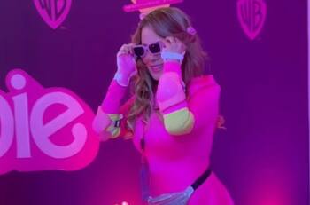 “Barbie Robo-tina”: Los memes y críticas a Cathy Barriga por ir al Avant Premiere de “Barbie”