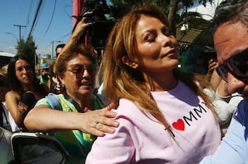 ¡Otra vez! Revocan prisión preventiva de Cathy Barriga