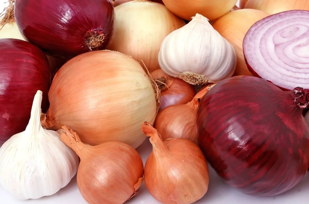 ¡Deja de llorar! el curioso secreto de la cebolla y la vela para cocinar sin lágrimas