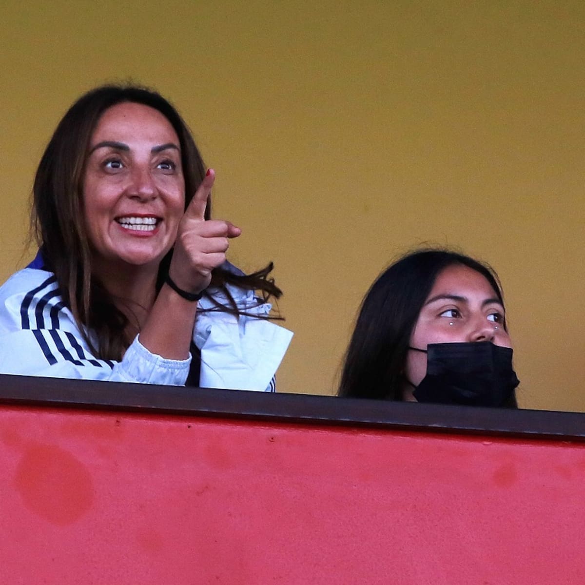 Cecilia Pérez le responde a José Antonio Kast tras su “burla” a la U por no tener estadio propio